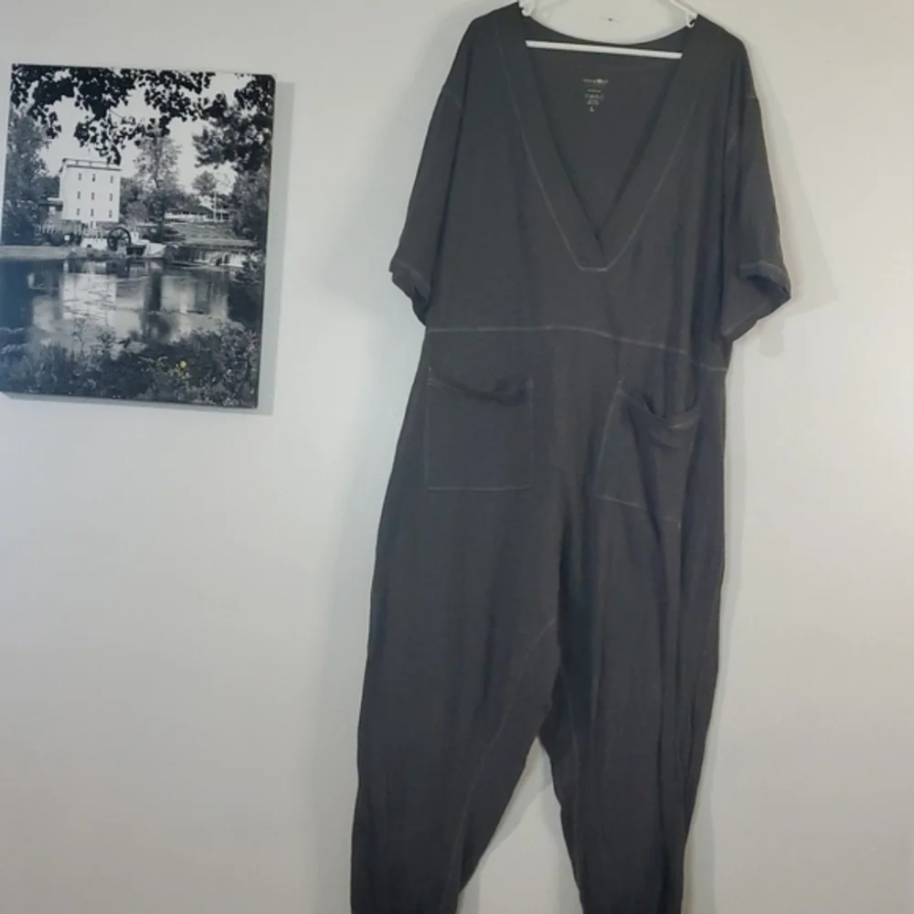 NATURAL LIFE Olive Green V‑Neck Relaxed Jumpsuit - Picture 2 of 10